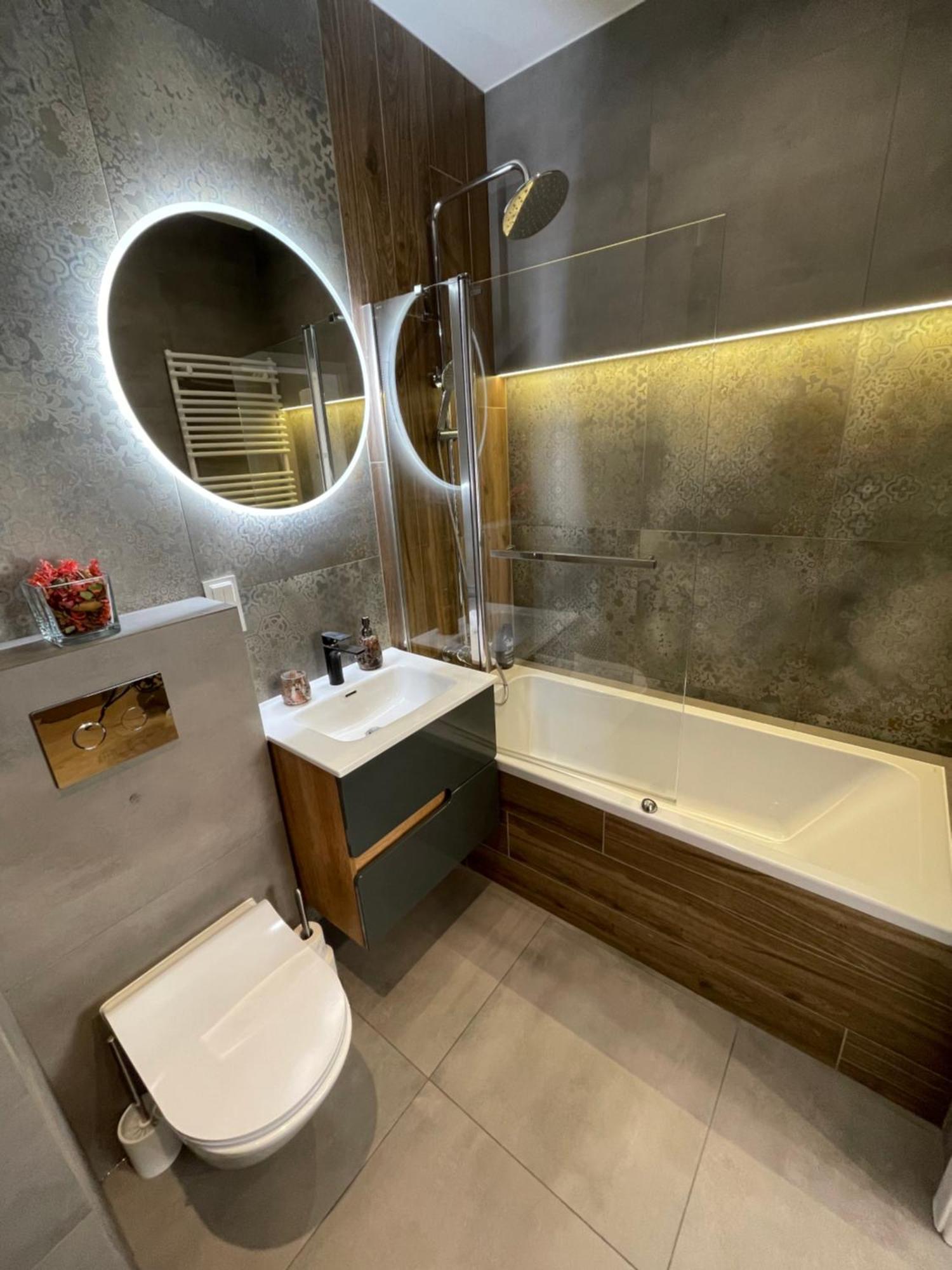 Essence Lux Apartment, Free Parking, Self Check-In 24H Poznań Eksteriør billede